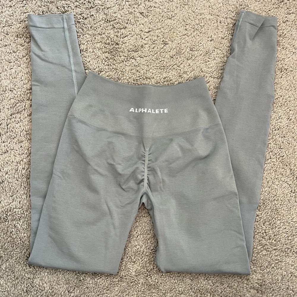 Alphalete seamless leggings